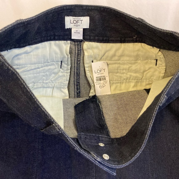 Ann Taylor LOFT petites Black Denim Skirt Sz 6P - Picture 3 of 6